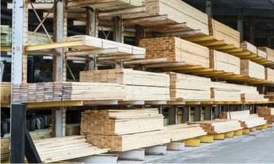 木材價格驟降22% 美國地產降溫與家具銷售遇冷的多重影響